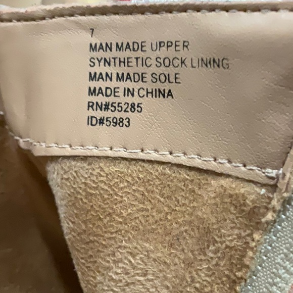 EUC Express Gold Metallic Ankle Boots - Size 7 - Picture 2 of 13